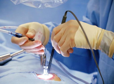 Впервые в холдинге «СМ-Клиника» была выполнена новейшая минимально инвазивная операция по технологии Disc-FX