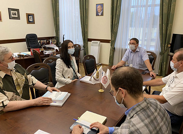 Рабочая встреча "СМ-Клиника" и Российской медицинской академии непрерывного профессионального образования (РМАНПО)